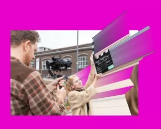 Projecten - Filmhub Noord - beeldbank - Twee mensen met camera en clipboard